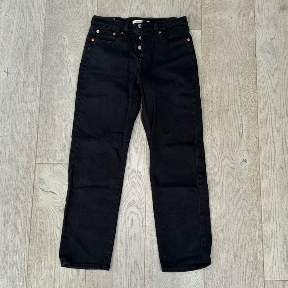 Levi’s wedgie straight leg black jeans